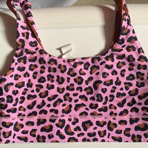 Fabletics reversible sports bra size m
